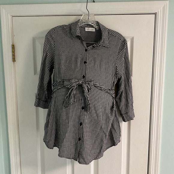 Size small Flutter&Kick Maternity B&W gingham button down shirt w front tie - Picture 1 of 7